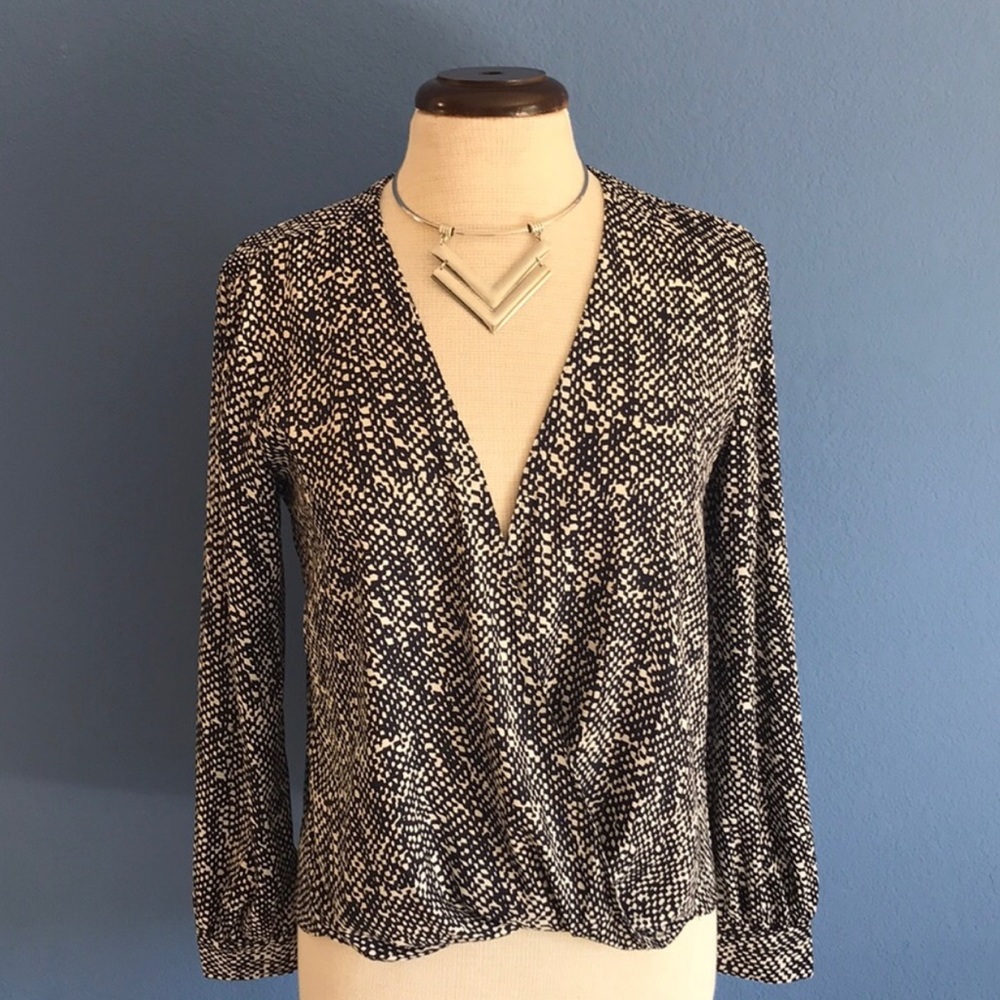 - 🆕 Ann Taylor Wrap Blouse